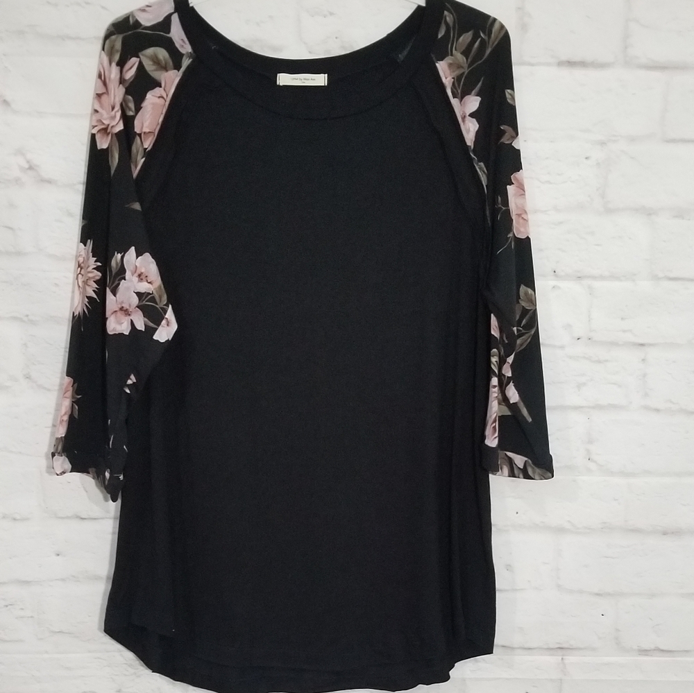 Floral sleeve raglan xlarge
